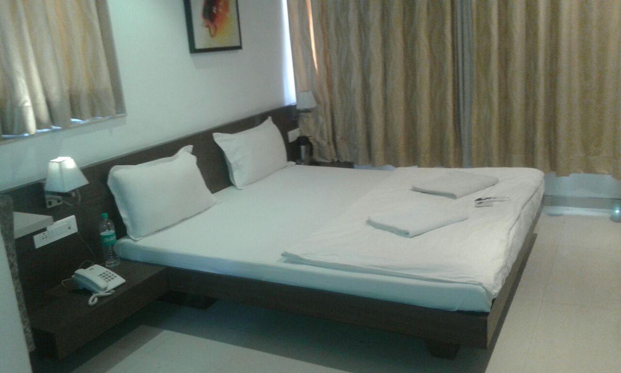 Sai Saya-Nashik Road Hotel Exterior photo